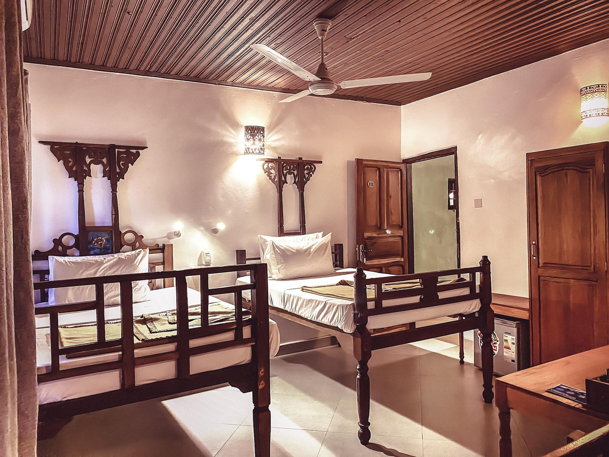 Smiles Stone Town Hotel Zanzibar Exterior photo
